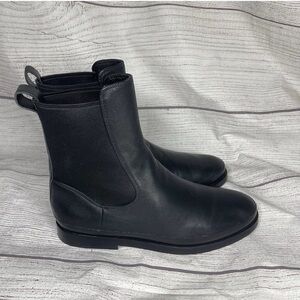 Vince Women’s 7 Black Leather Chelsea Cecyl Stretch Booties